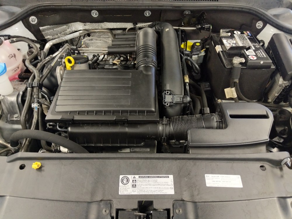 2018 Volkswagen Jetta - Engine