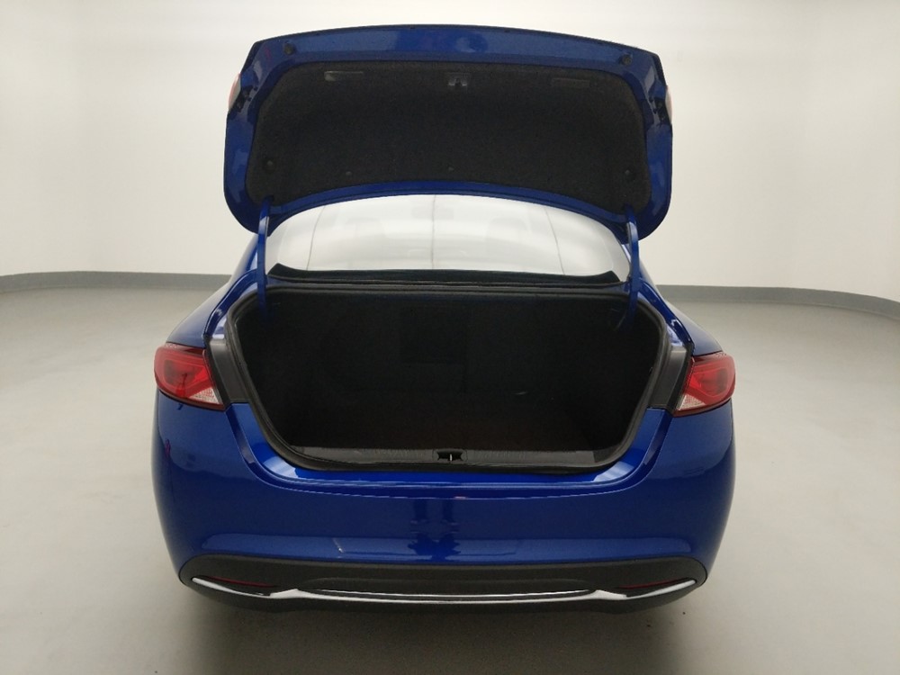 2016 Chrysler 200 - Trunk