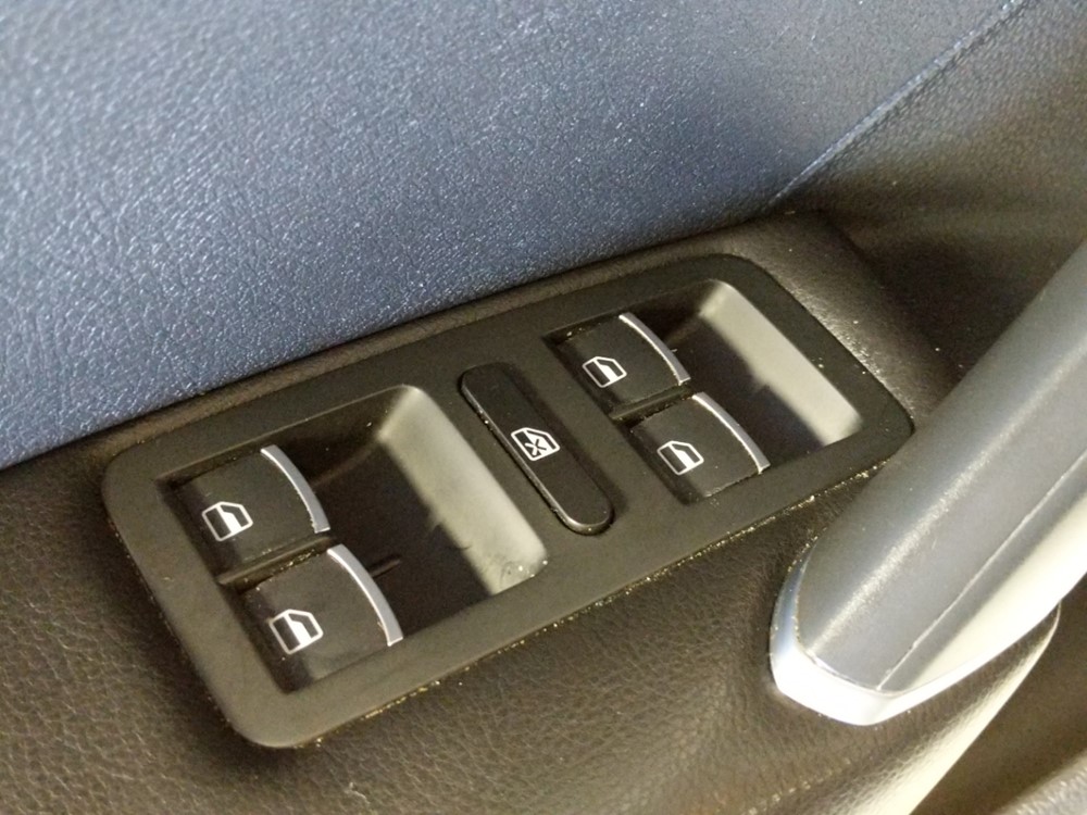 2016 Volkswagen Passat - Driver Power Windows/Lock Control
