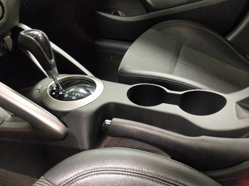 2016 Hyundai Veloster - Center Console/Cup Holders