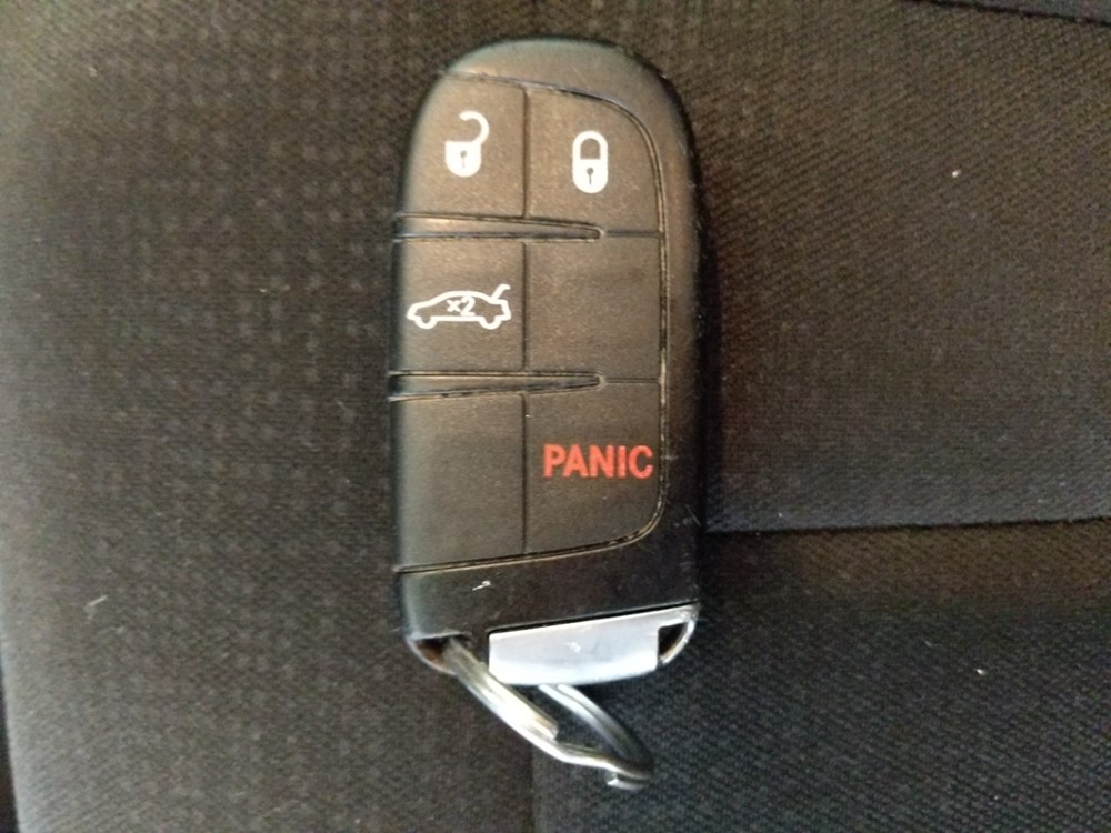 2016 Chrysler 200 - Keys