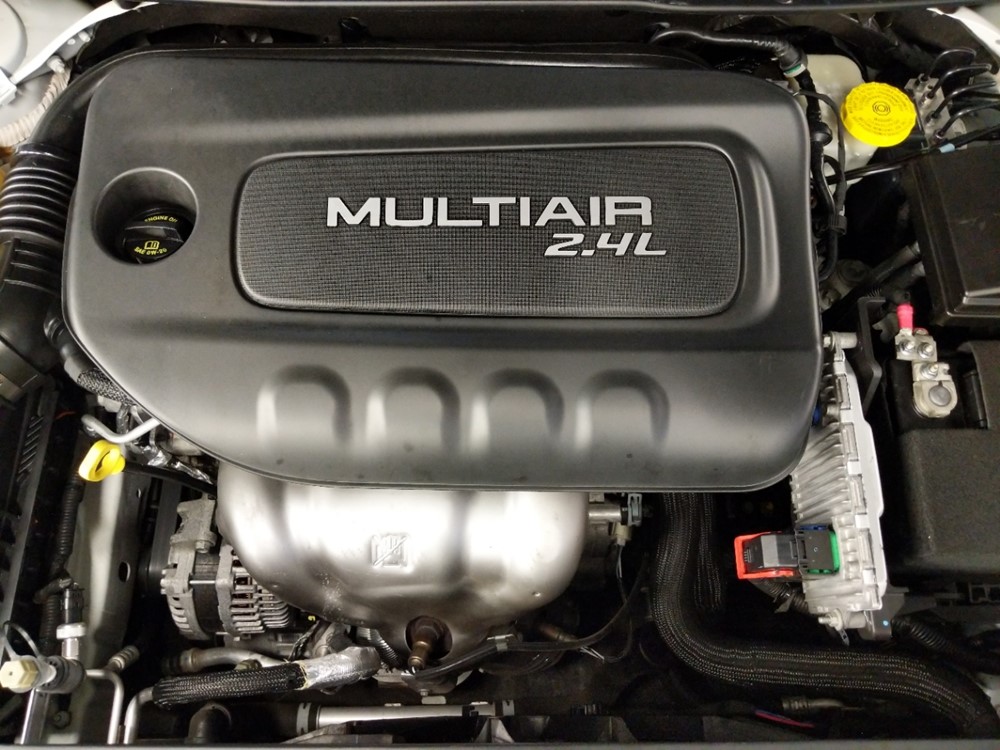 2015 Chrysler 200 - Engine