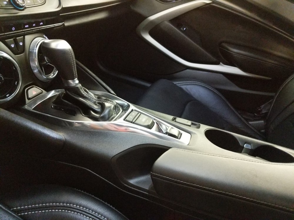 2017 Chevrolet Camaro - Center Console/Cup Holders
