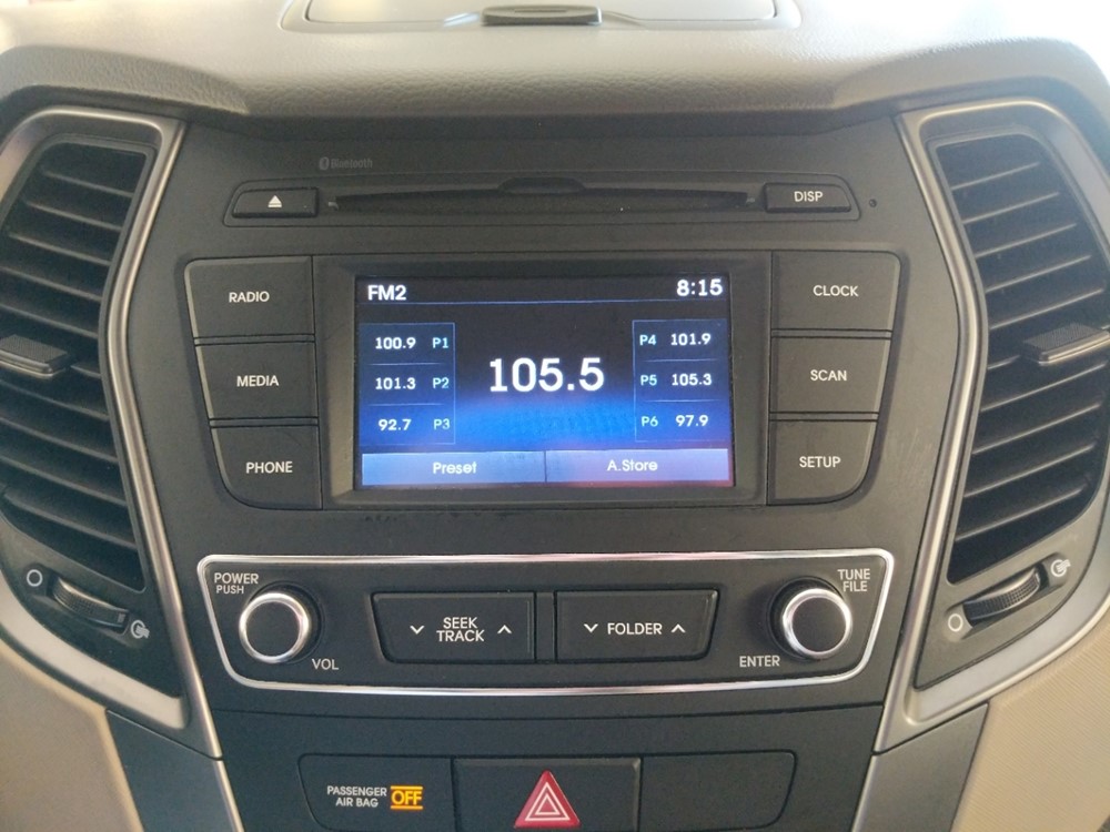 2018 Hyundai Santa Fe - Stereo Package