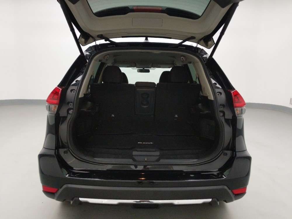 2018 Nissan Rogue - Trunk