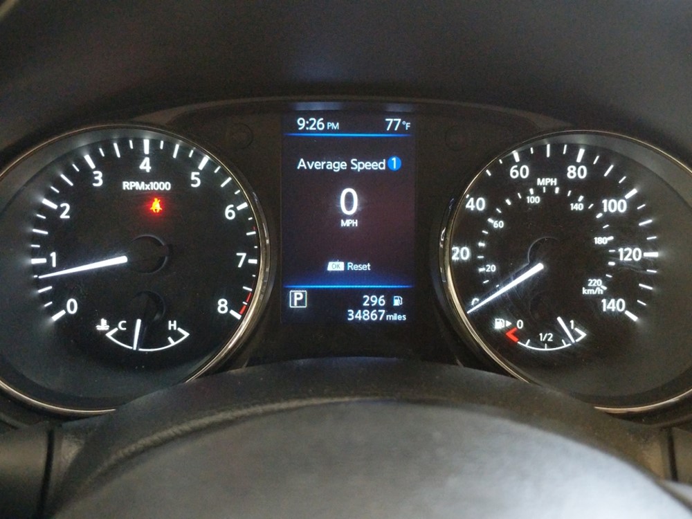 2018 Nissan Rogue - Odometer Close Up
