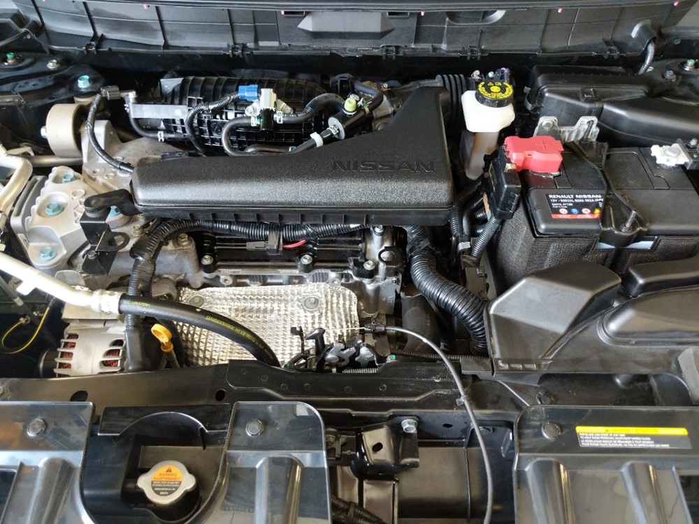2018 Nissan Rogue - Engine