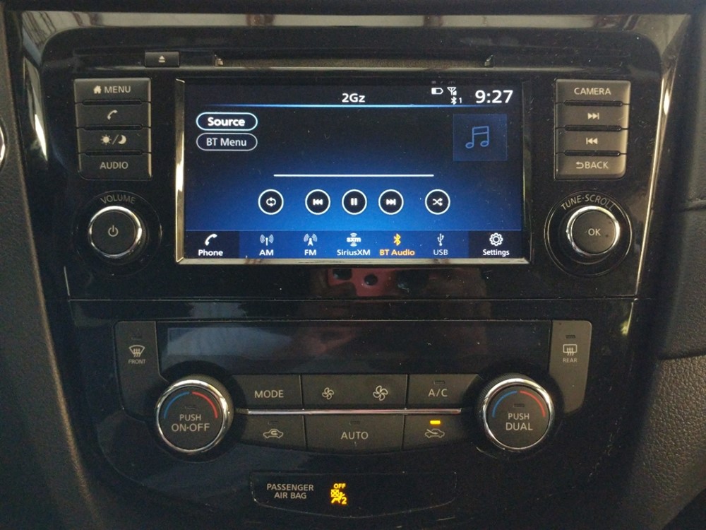 2018 Nissan Rogue - Stereo Package