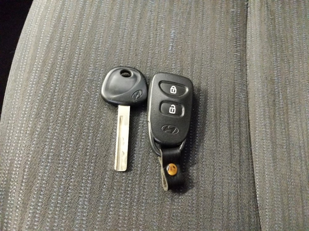2017 Hyundai Accent - Keys