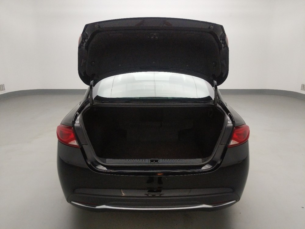 2016 Chrysler 200 - Trunk