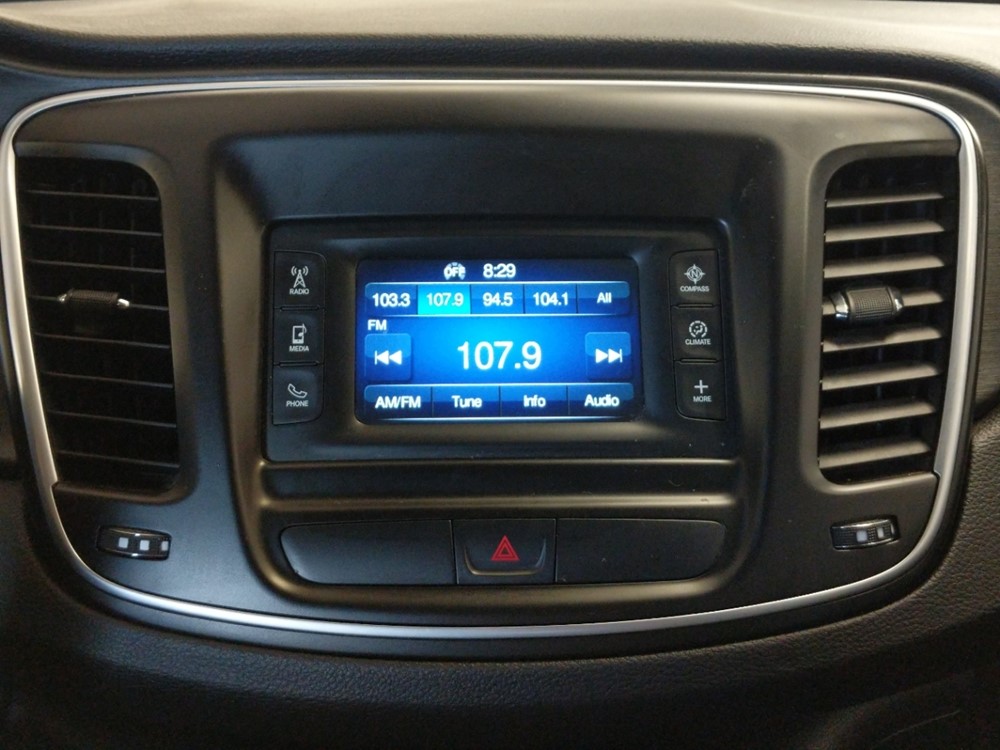 2016 Chrysler 200 - Stereo Package