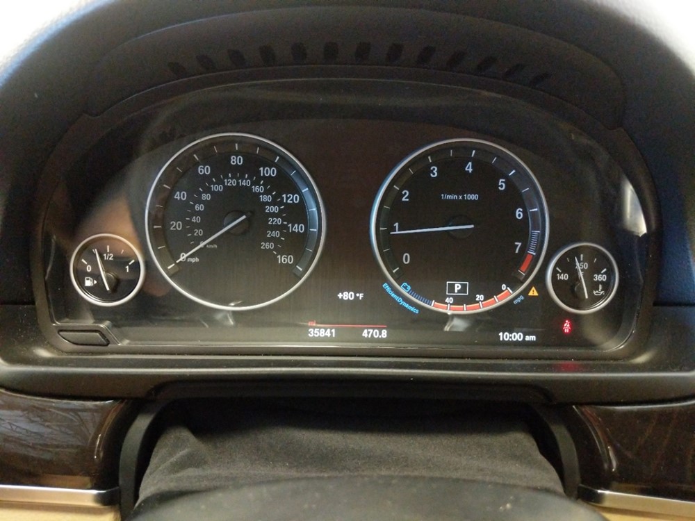 2016 BMW 528i - Odometer Close Up