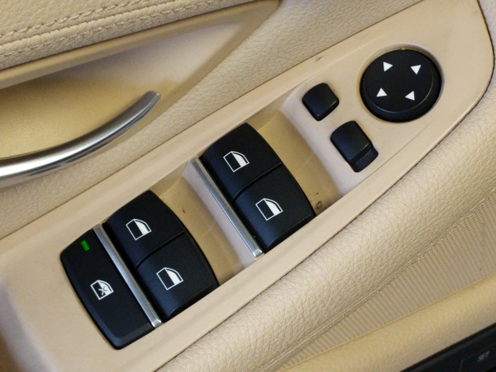 2016 BMW 528i - Driver Power Windows/Lock Control