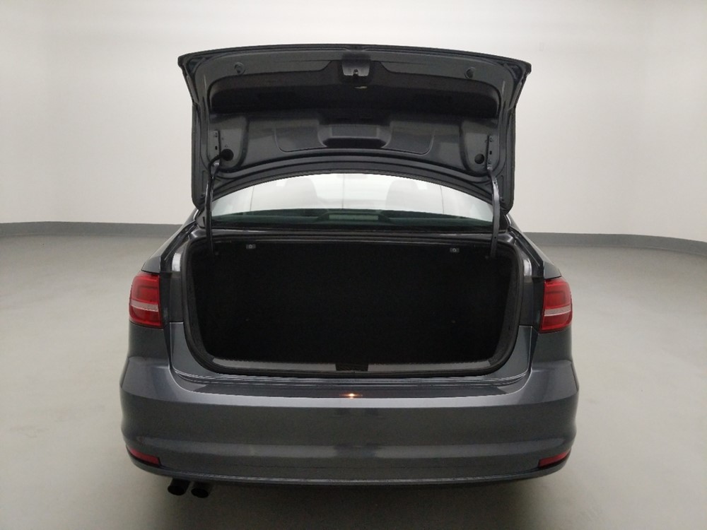 2015 Volkswagen Jetta - Trunk