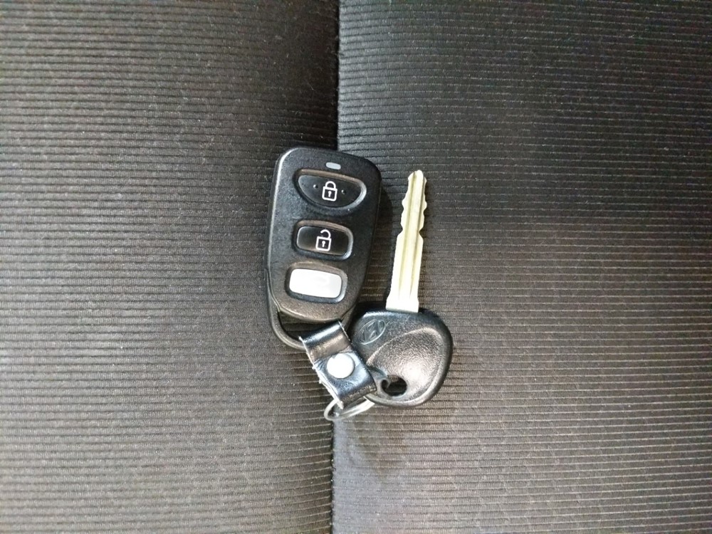 2018 Hyundai Elantra - Keys