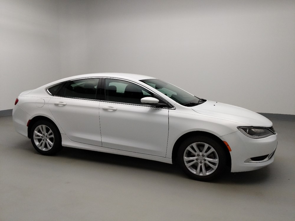 2016 Chrysler 200 - Passenger Front Side