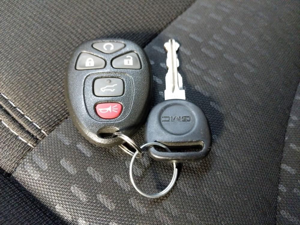 2016 GMC Acadia - Keys