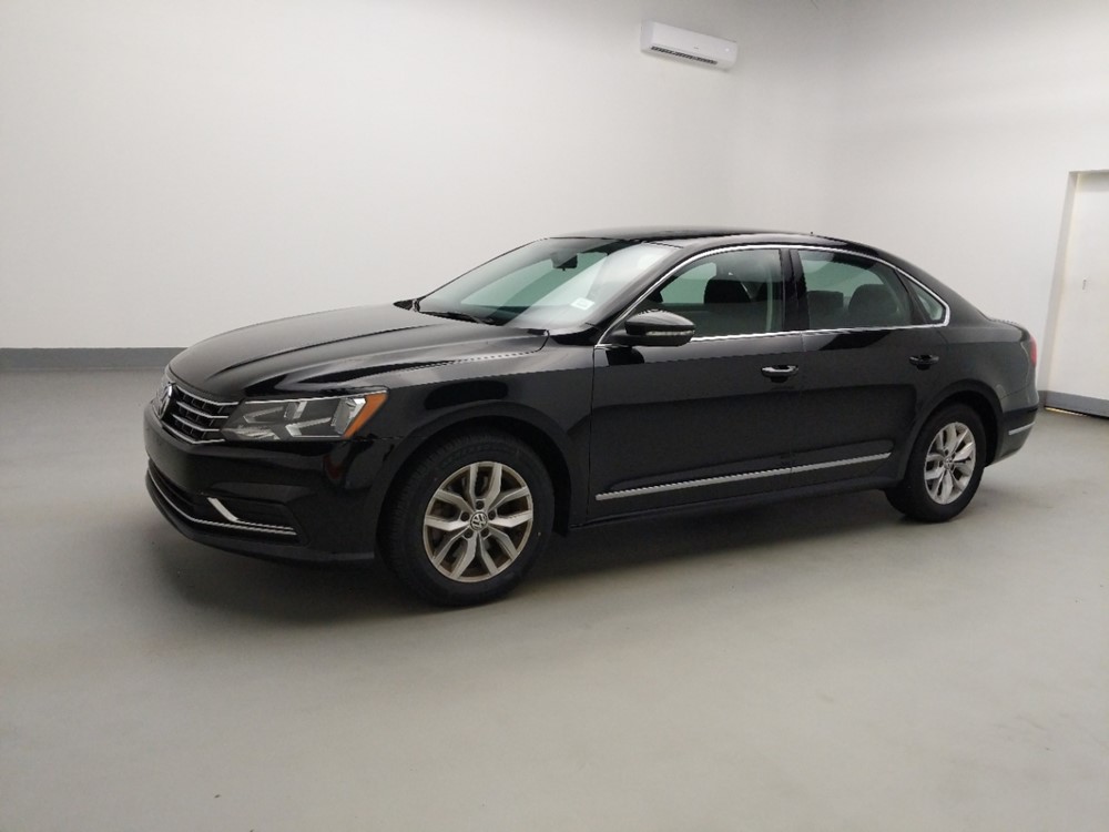 2016 Volkswagen Passat - Driver Front Side