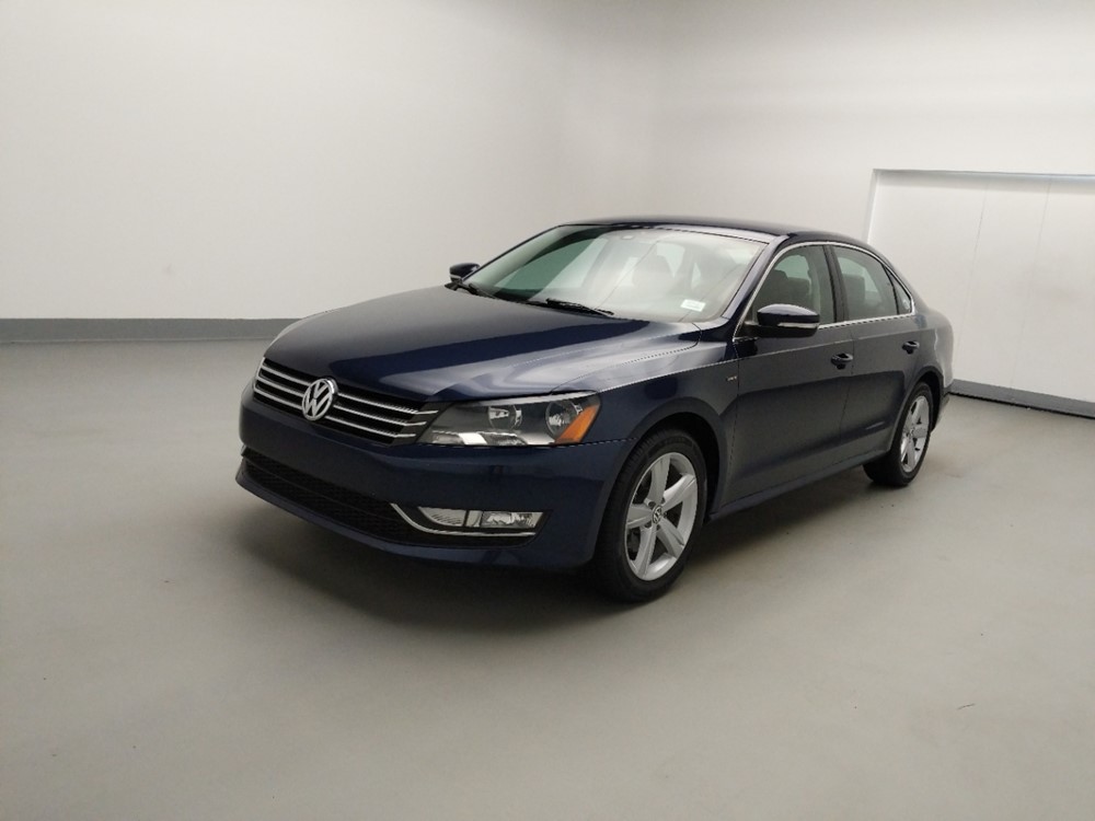 2015 Volkswagen Passat - Driver Front Bumper