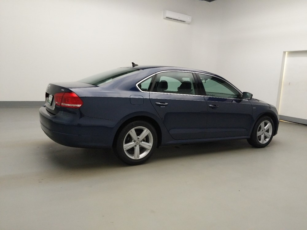 2015 Volkswagen Passat - Passenger Rear Side