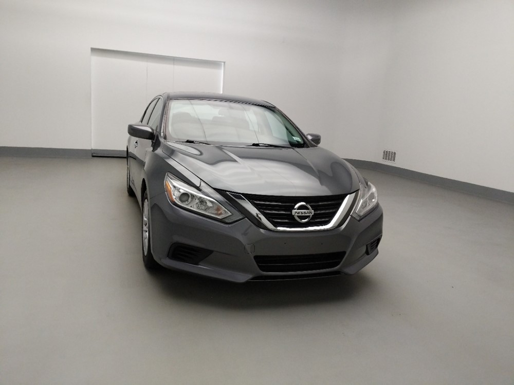 2016 Nissan Altima - Passenger Front Hood