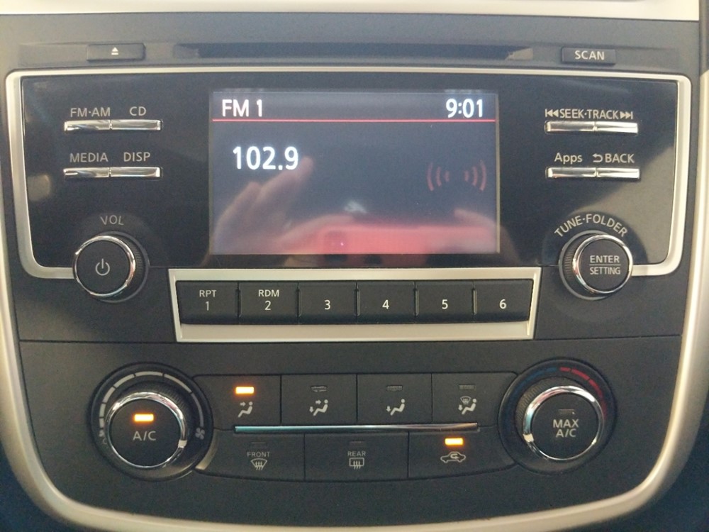 2016 Nissan Altima - Stereo Package