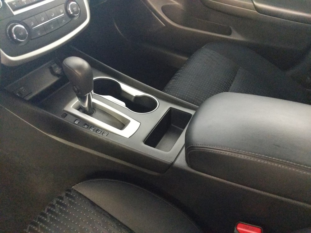 2016 Nissan Altima - Center Console/Cup Holders