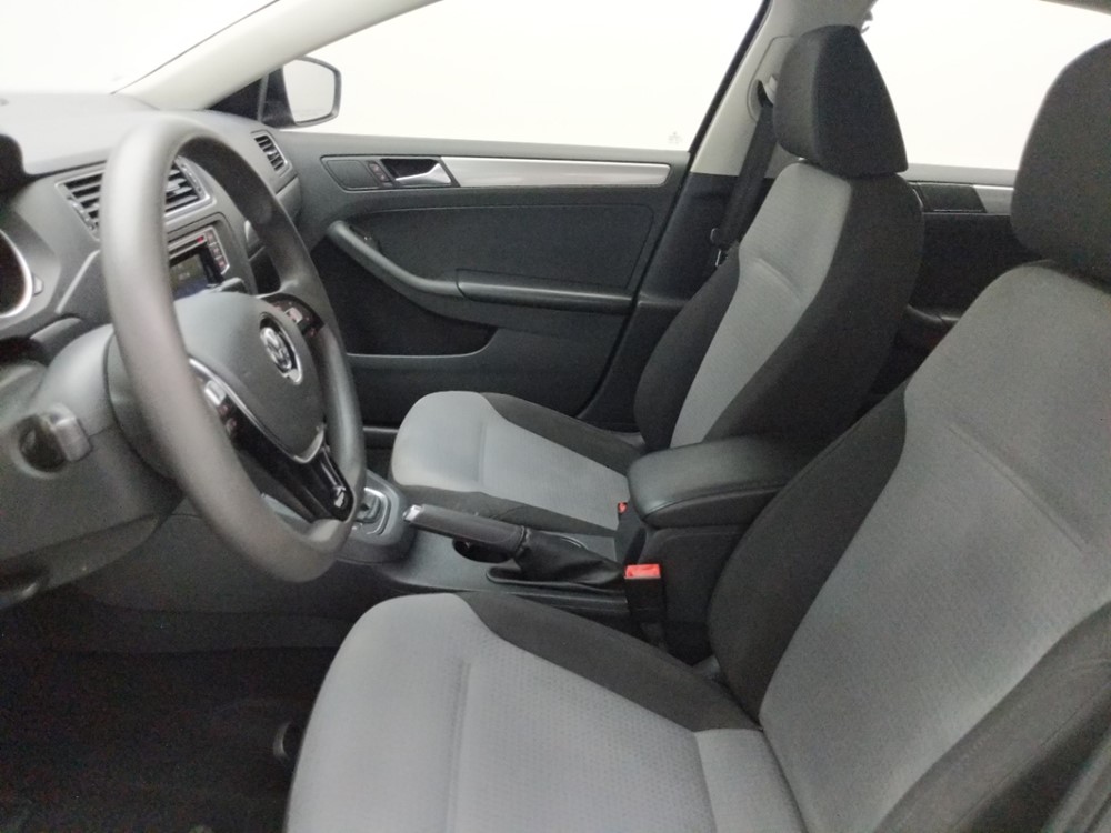 2017 Volkswagen Jetta - Driver Front Seat