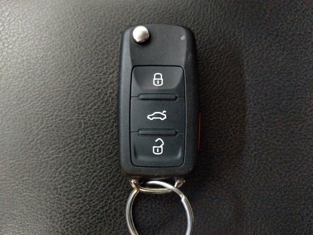 2017 Volkswagen Jetta - Keys
