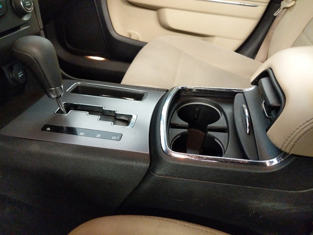 2014 Dodge Charger - Center Console/Cup Holders