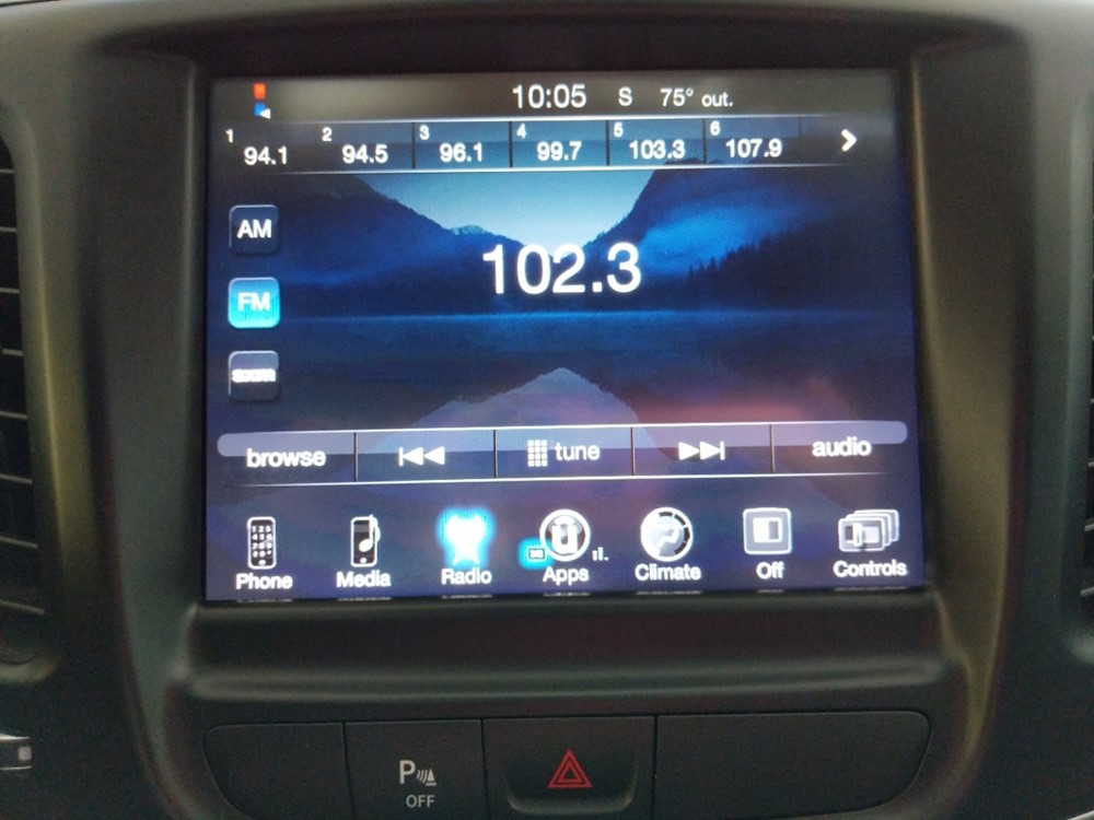 2015 Chrysler 200 - Stereo Package