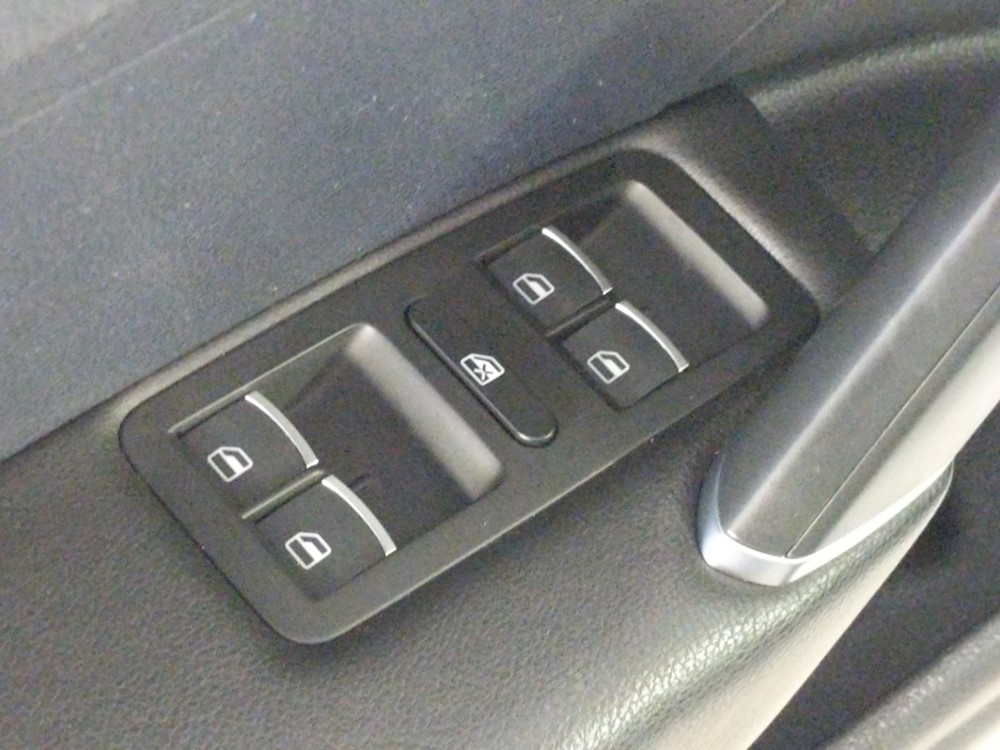 2016 Volkswagen Passat - Driver Power Windows/Lock Control