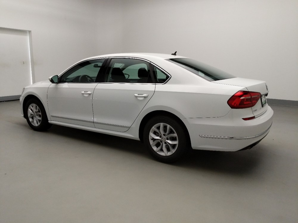 2016 Volkswagen Passat - Driver Rear Side