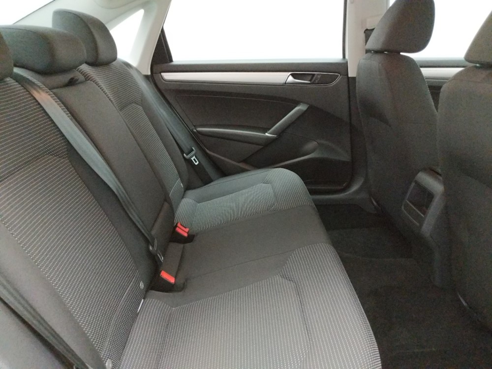 2016 Volkswagen Passat - Passenger Rear Seat