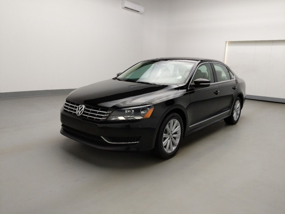 Used 2013 Volkswagen Passat Driver Front Bumper