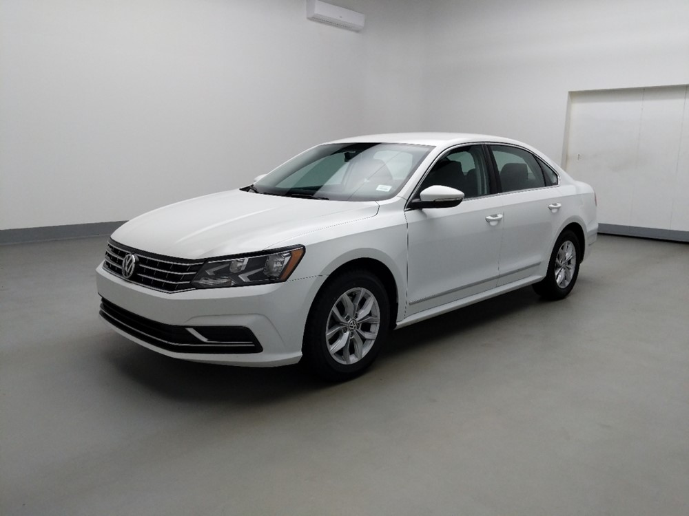 Used 2017 Volkswagen Passat Driver Front Bumper
