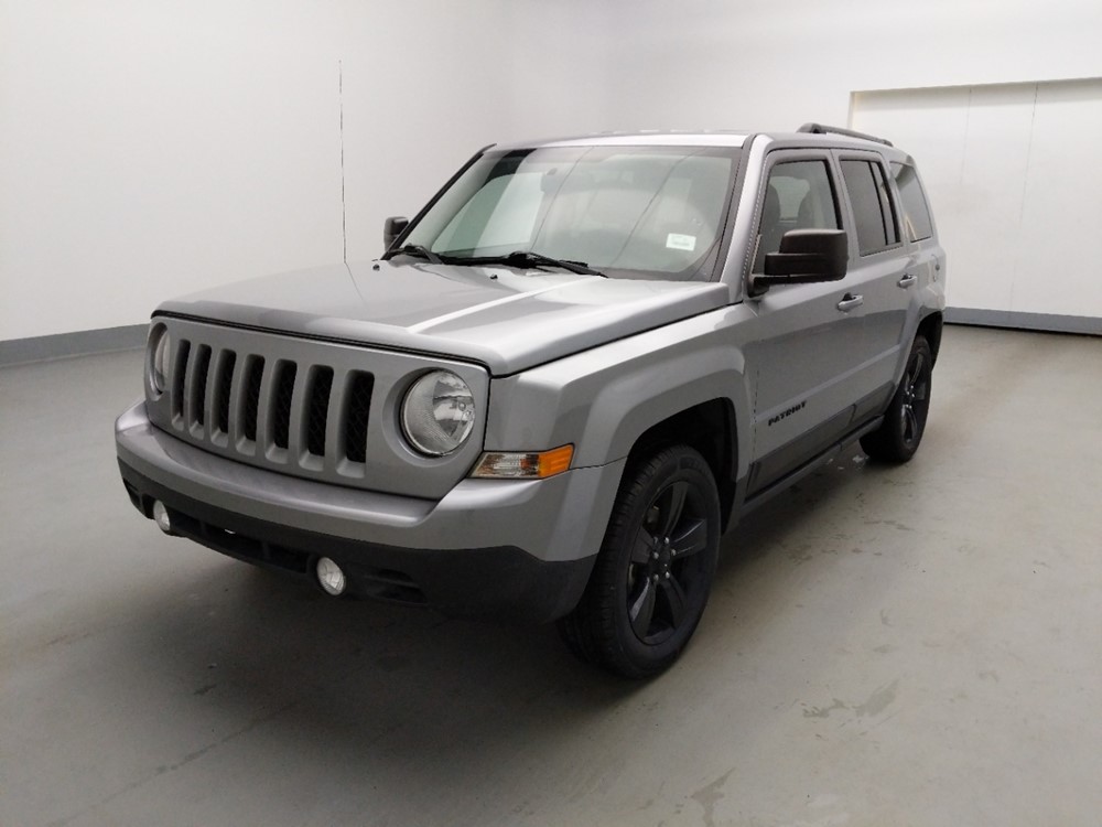 Used 2015 Jeep Patriot Driver Front Bumper