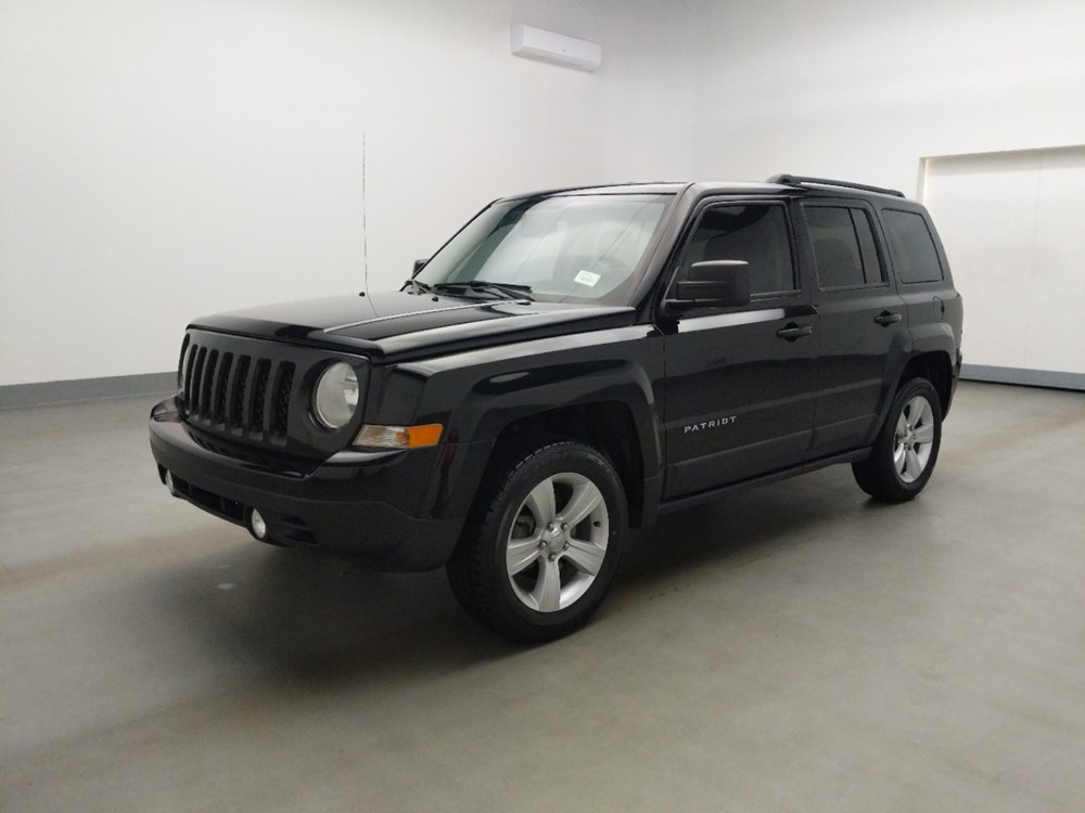Used 2017 Jeep Patriot Driver Front Bumper