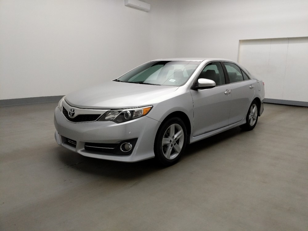 Used 2014 Toyota Camry Driver Front Bumper