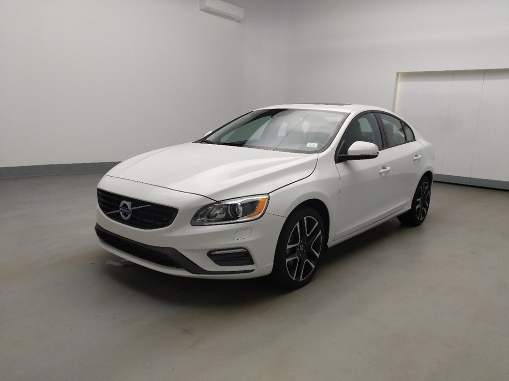 Used 2018 Volvo S60 Driver Front Bumper