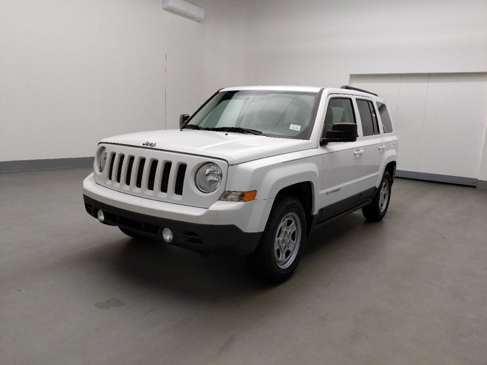 Used 2016 Jeep Patriot Driver Front Bumper