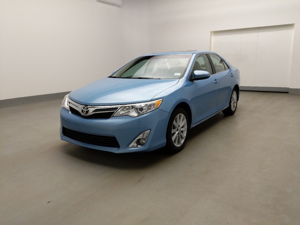 Used 2012 Toyota Camry Driver Front Bumper