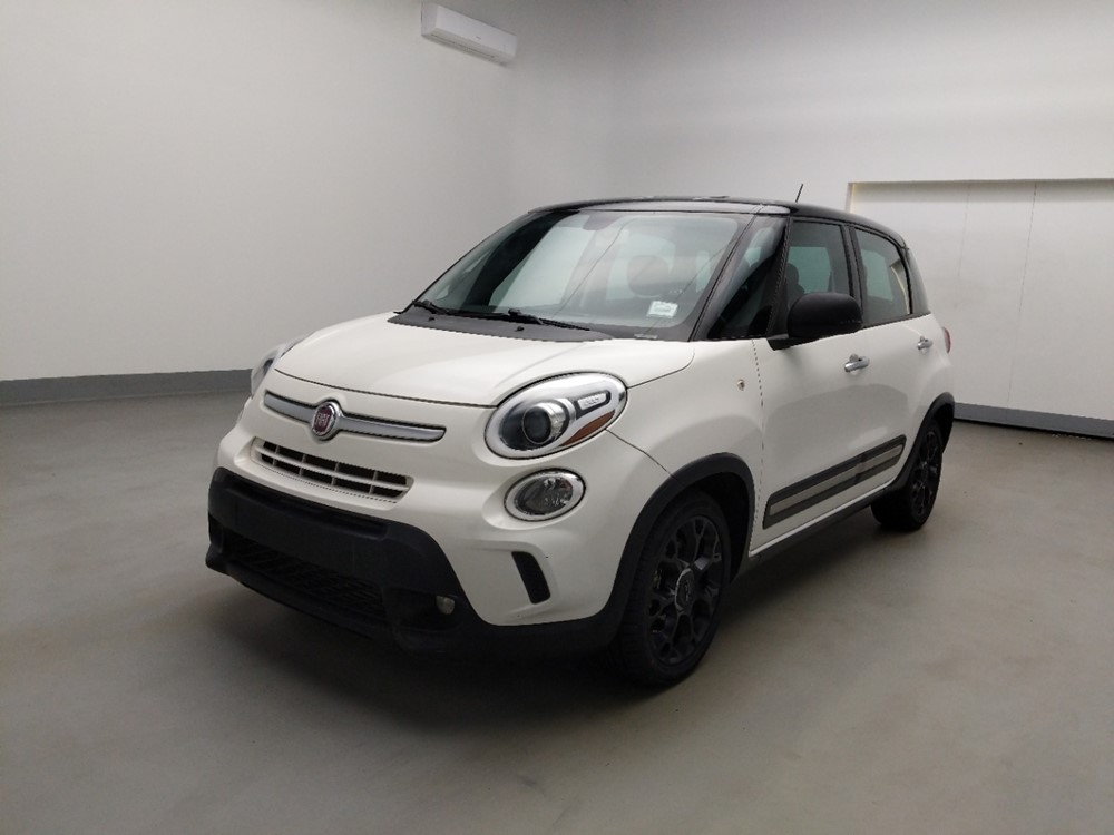 Used 2015 FIAT 500L Driver Front Bumper