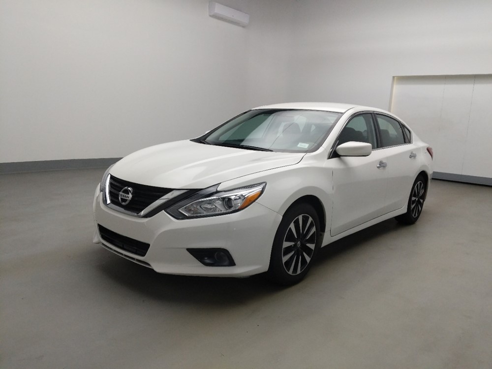 Used 2018 Nissan Altima Driver Front Bumper