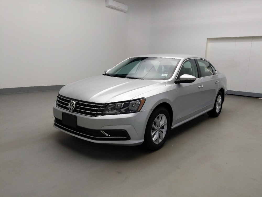 Used 2017 Volkswagen Passat Driver Front Bumper