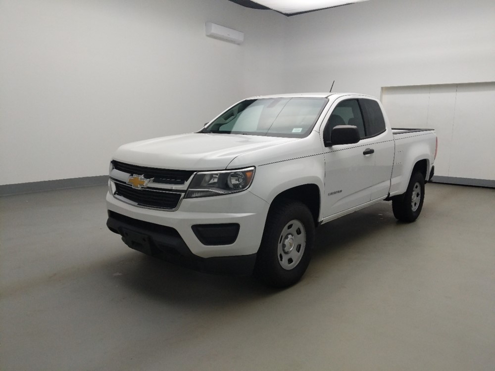 Used 2015 Chevrolet Colorado Driver Front Bumper