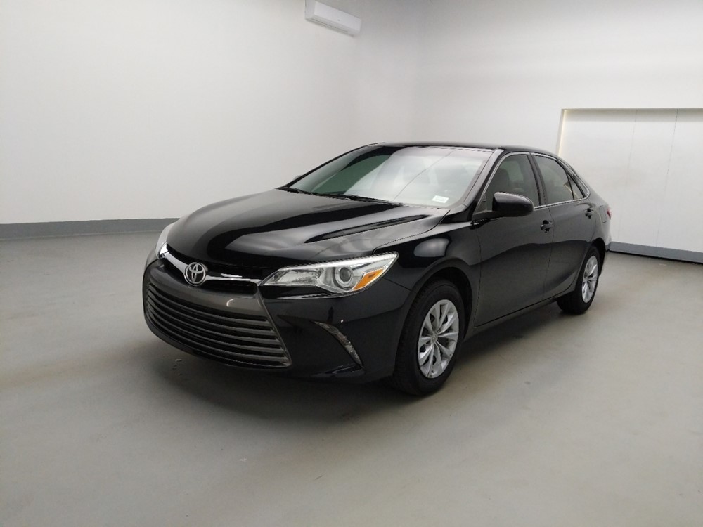 Used 2016 Toyota Camry Driver Front Bumper