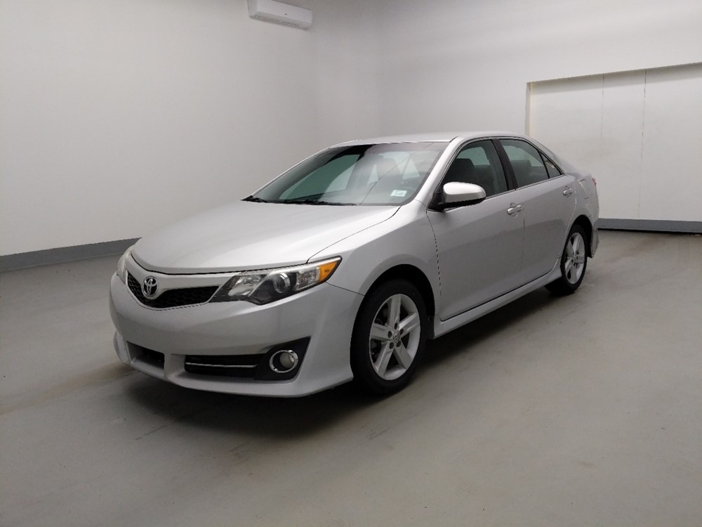 Used 2013 Toyota Camry Driver Front Bumper