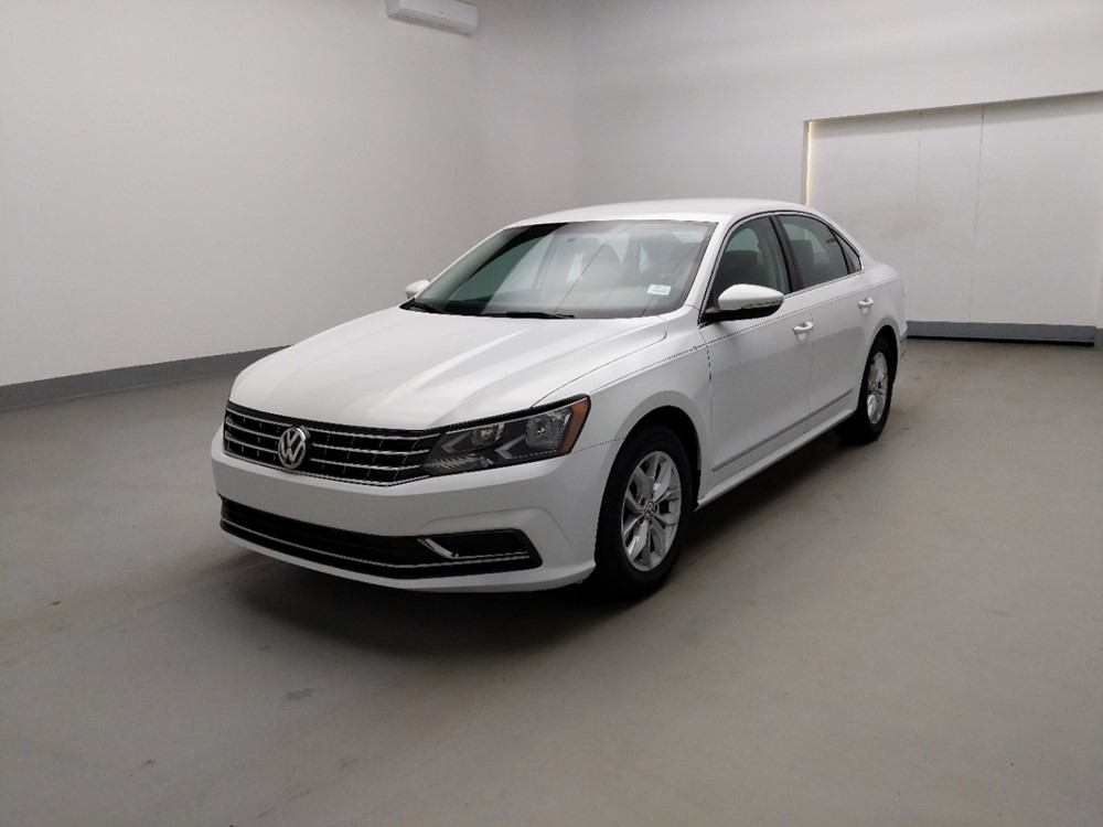 Used 2016 Volkswagen Passat Driver Front Bumper