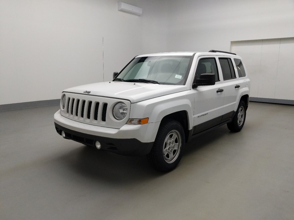 Used 2017 Jeep Patriot Driver Front Bumper